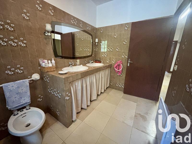 Maison - 194 m² - 5 pièces