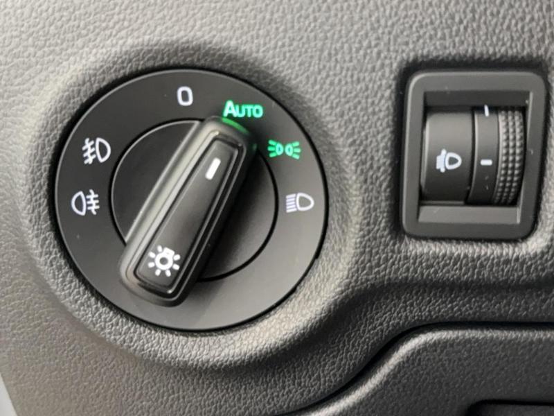 Skoda Fabia 1.0 Tsi 95 ch Evo 2 Bvm5 Selection