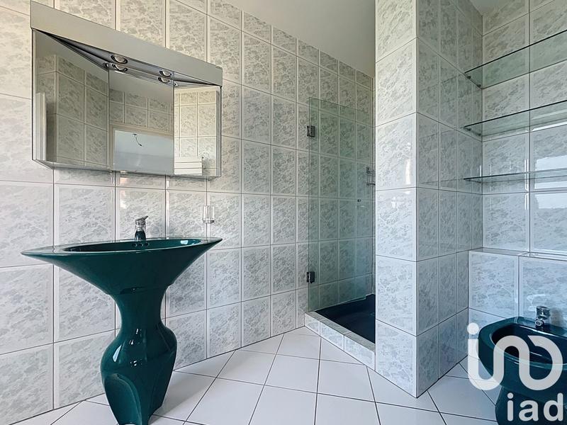 Maison - 184 m² - 7 pièces