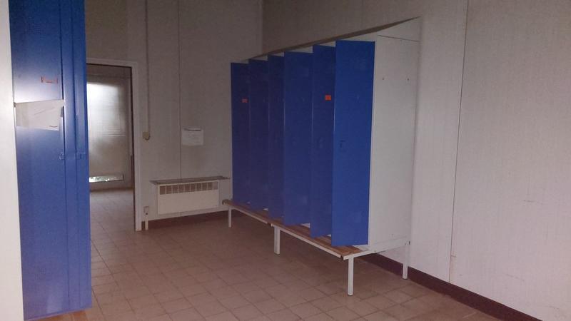 Local commercial - 3 243 m²