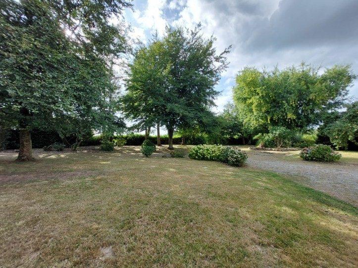 Maison - 102 m² - 4 pièces