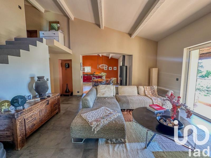 Maison - 182 m² - 7 pièces