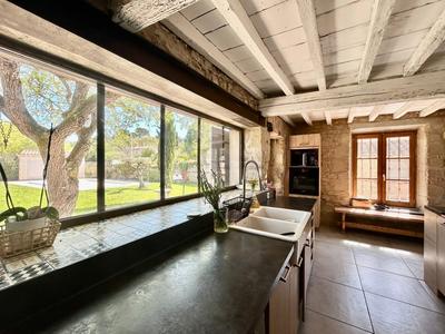 Bastide - 230 m² - 6 pièces