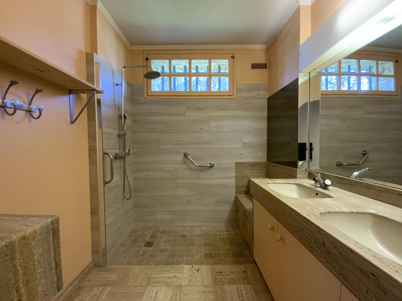 Maison - 400 m² - 10 pièces