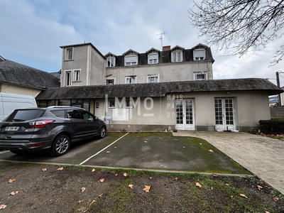 Immeuble - 650 m² - 19 pièces