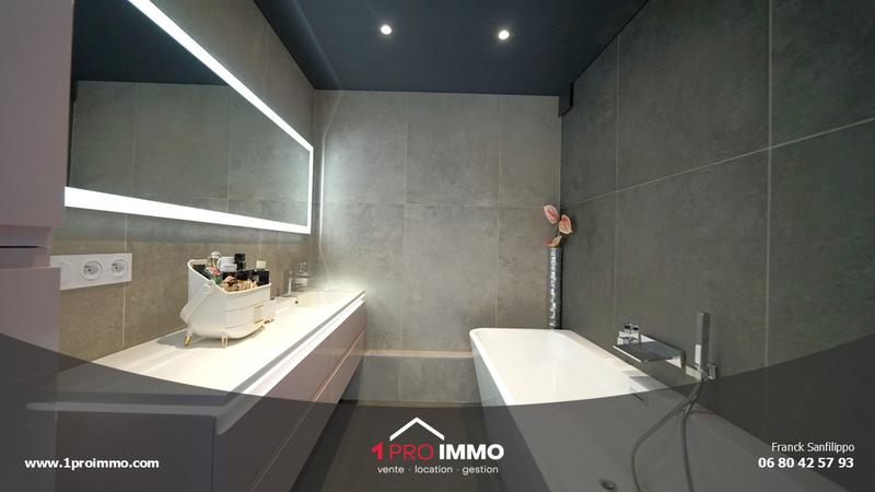 Maison - 97 m² - 4 pièces