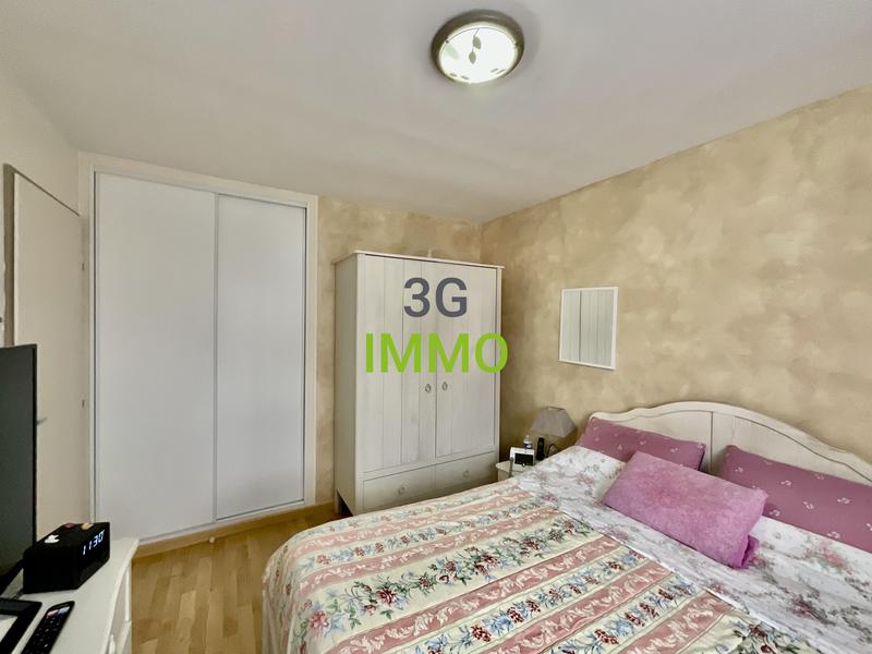 Maison jumelée - 90 m² - 5 pièces