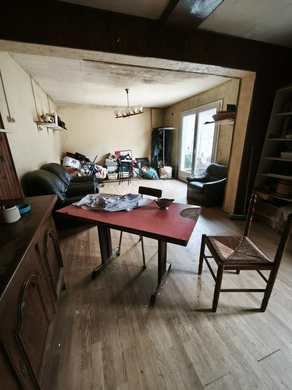 Maison - 236 m² - 9 pièces