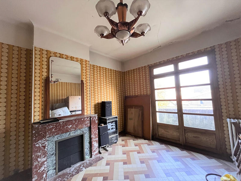 Maison - 554 m² - 7 pièces