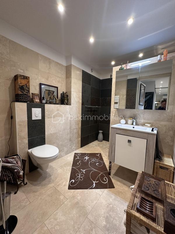 Villa - 164 m² - 6 pièces