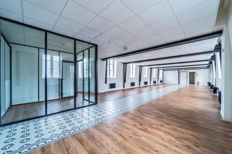 Bureau - 358 m² - 2 pièces