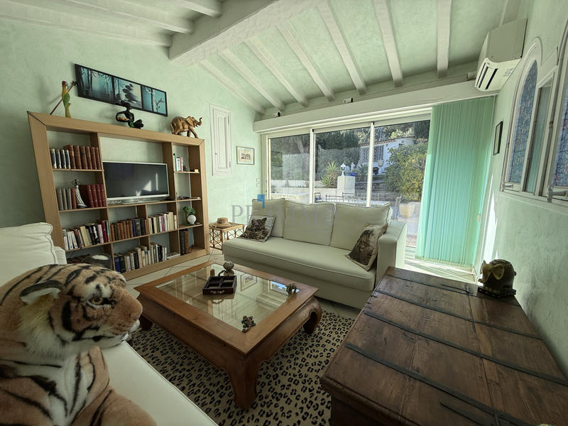 Appartement - 112 m² - 4 pièces