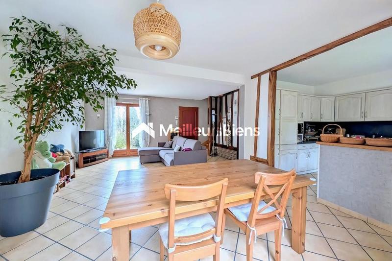 Maison - 102 m² - 6 pièces