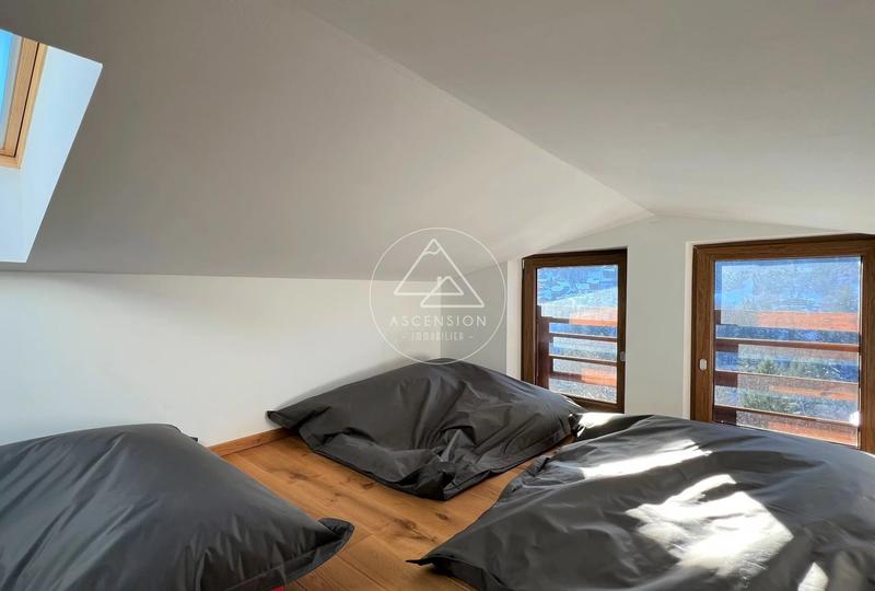 Appartement - 88 m² - 4 pièces