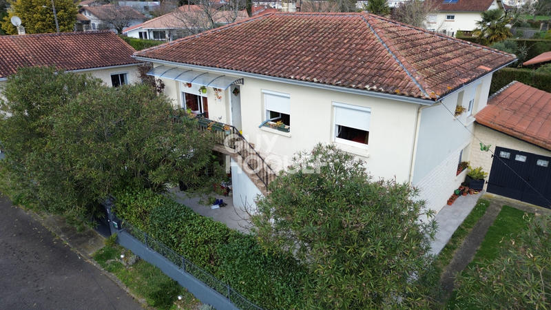 Maison - 140 m² - 6 pièces