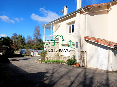 Maison - 190 m² - 8 pièces