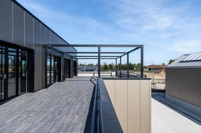 Local commercial - 473 m² - 10 pièces