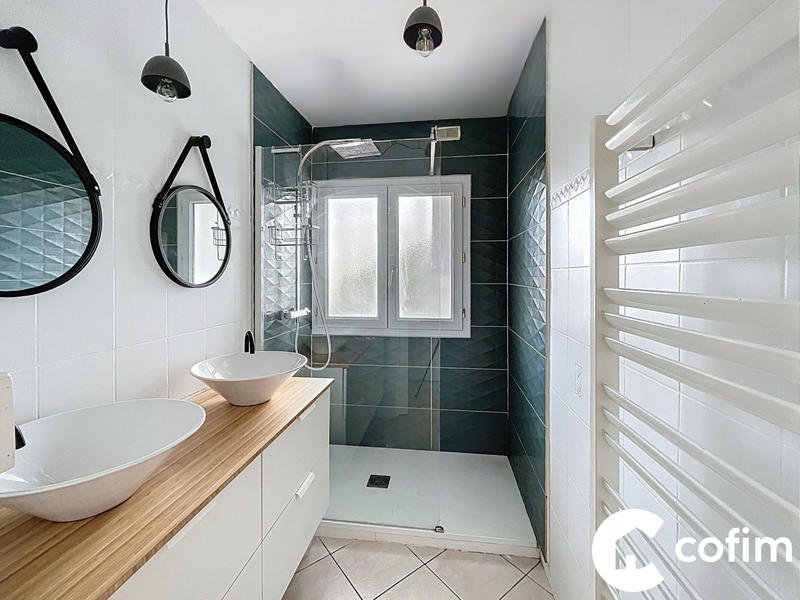 Appartement - 86 m² - 5 pièces