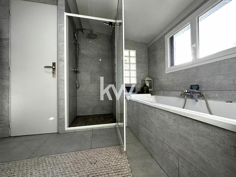 Appartement - 92 m² - 3 pièces