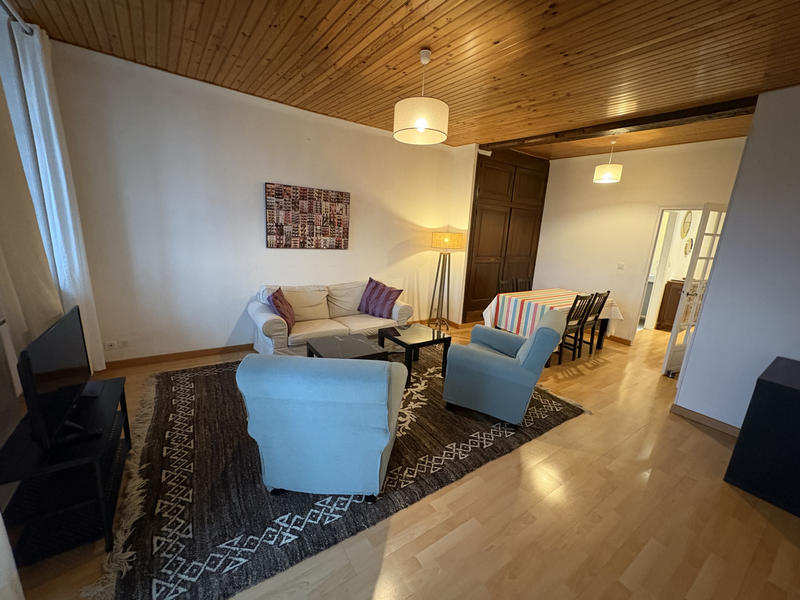 Appartement - 65 m² - 2 pièces