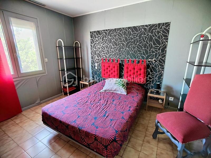 Pavillon - 160 m² - 5 pièces