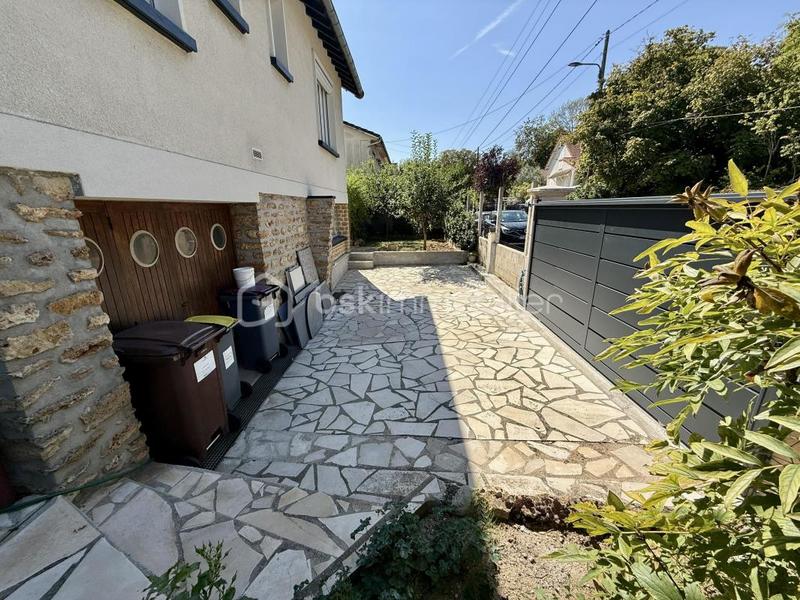 Maison - 85 m² - 3 pièces