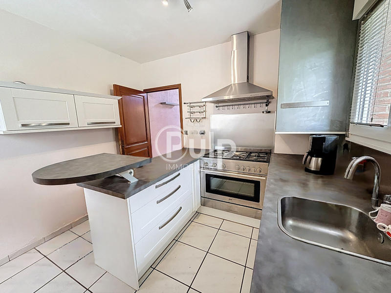 Maison - 146 m² - 9 pièces