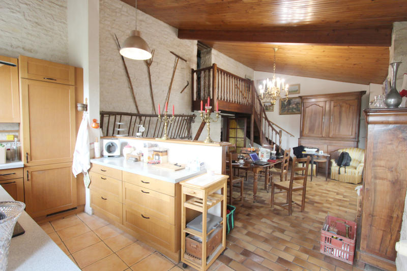 Maison - 139 m² - 7 pièces