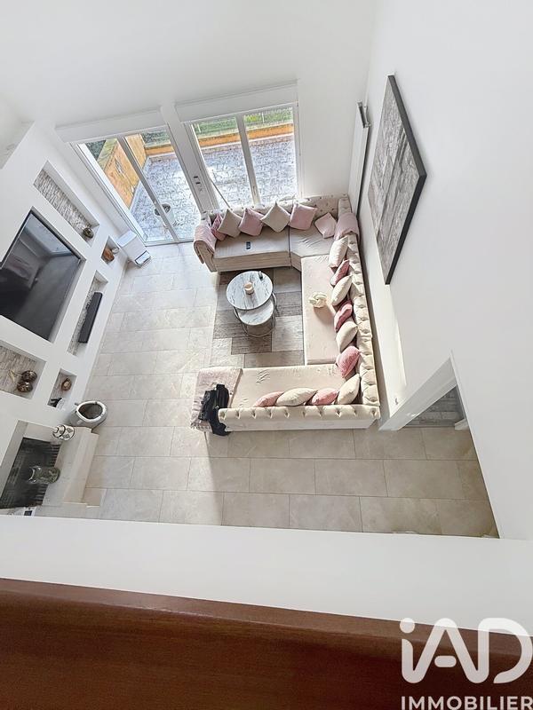 Maison de maîtres - 350 m² - 13 pièces