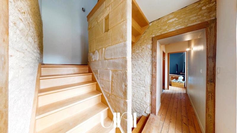 Maison - 147 m² - 6 pièces