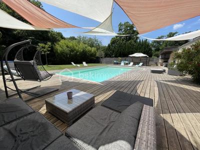 Villa - 310 m² - 12 pièces