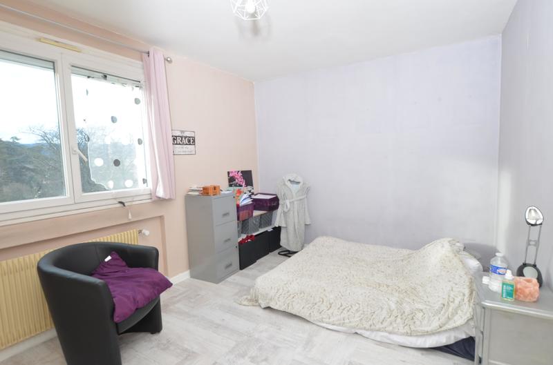 Appartement - 97 m² - 5 pièces