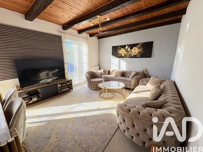 Maison - 201 m² - 6 pièces