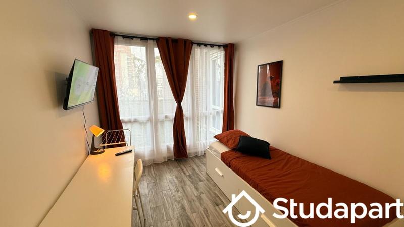 Chambre - 11 m² - 1 pièce