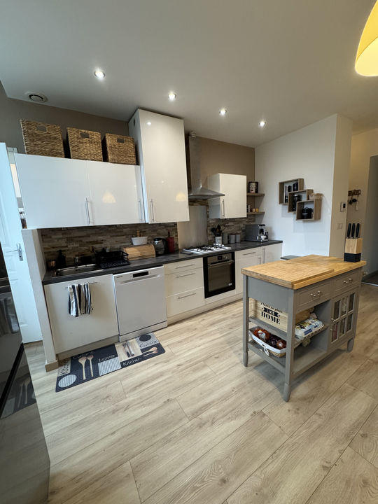 Appartement - 70 m² - 3 pièces