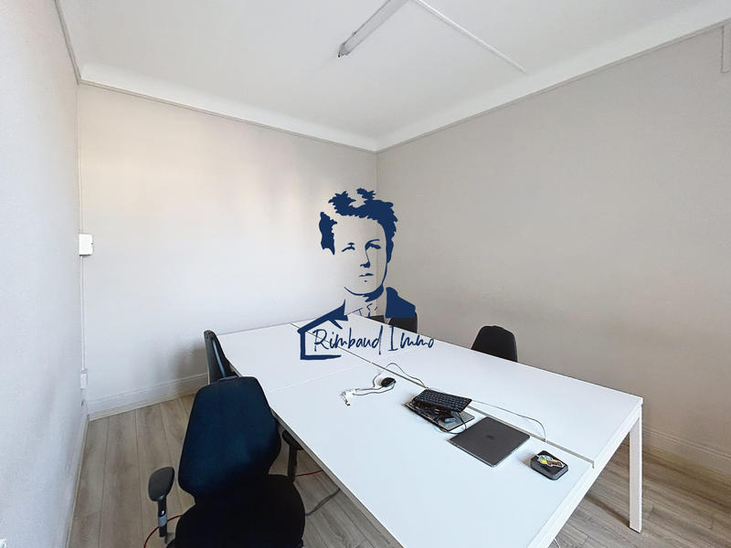 Bureau - 173 m² - 8 pièces