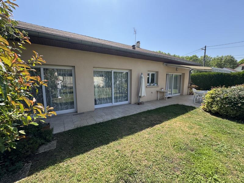 Maison - 195 m² - 8 pièces