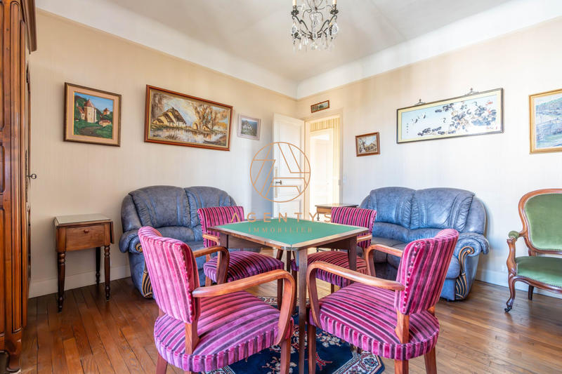 Maison - 162 m² - 7 pièces