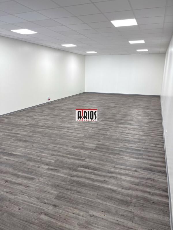 Local commercial - 256 m²