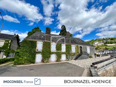 Maison - 322 m² - 12 pièces