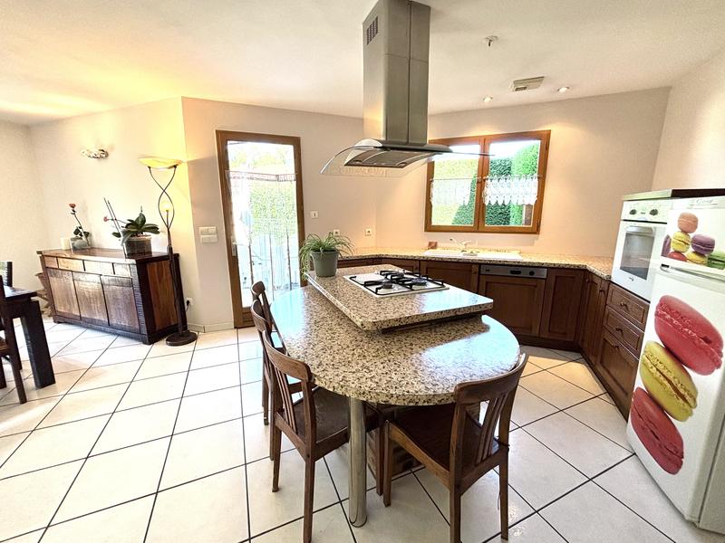 Maison - 120 m² - 6 pièces