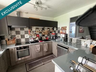 Maison - 137 m² - 4 pièces