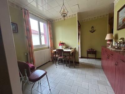 Maison - 90 m² - 3 pièces