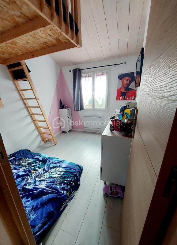 Maison - 98 m² - 4 pièces