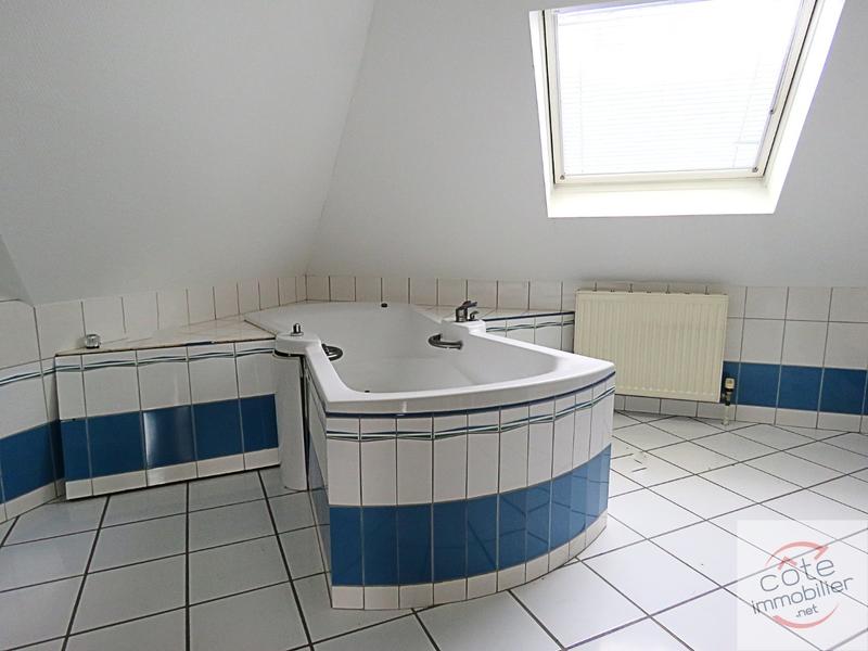 Maison - 195 m² - 9 pièces