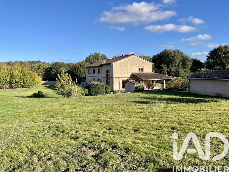 Maison - 309 m² - 10 pièces