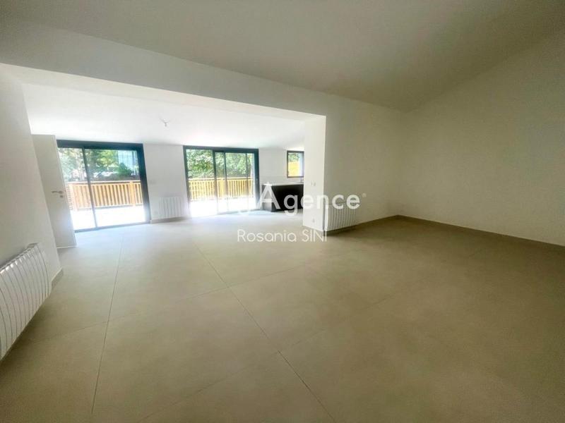 Maison - 97 m² - 4 pièces