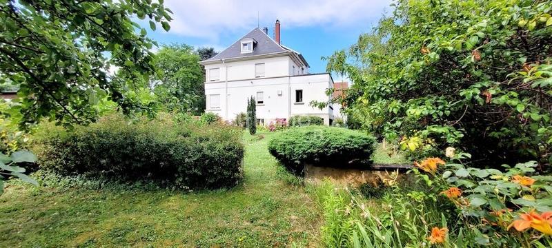 Maison bourgeoise - 277 m² - 6 pièces