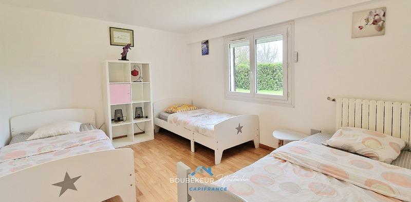 Maison - 252 m² - 8 pièces