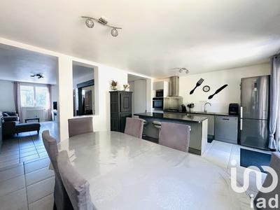 Maison - 118 m² - 5 pièces